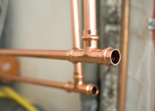 نحوه پلیسه گیری لوله مسی بعد از برش زدن